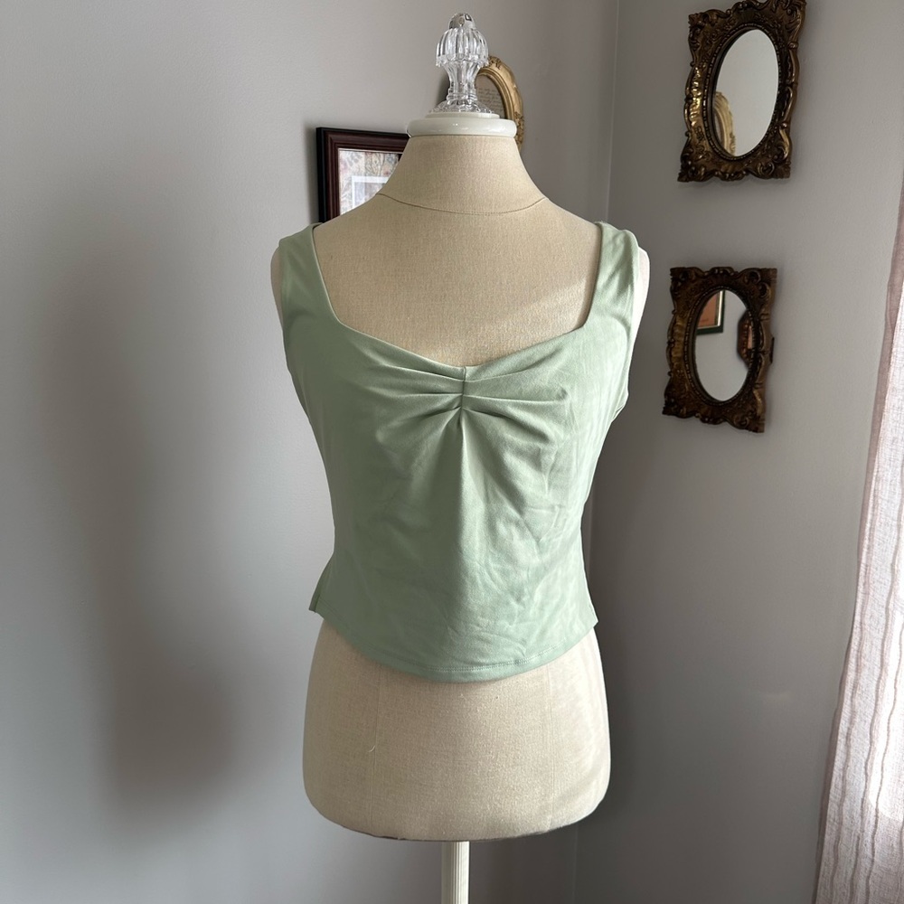 NWT Trendy Queen Mint Ruched Tank Top